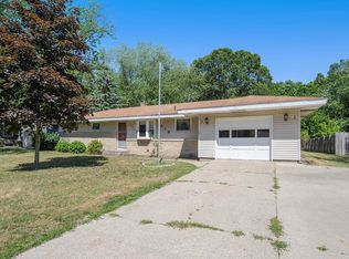 519 Jacob Ave, Holland, MI 49424