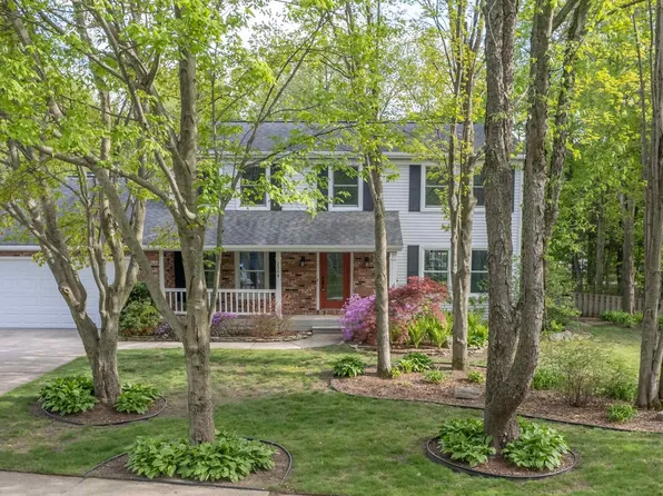 2304 Plymouth St, Midland, MI 48642
