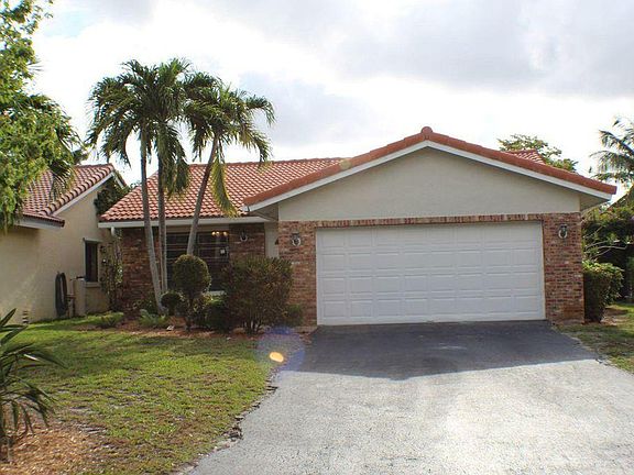 2nd image of 11525 NW 33rd St