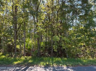 127 Landmark Ave, Satsuma, FL 32189