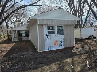 844 Chapel St, Good Thunder, MN 56037
