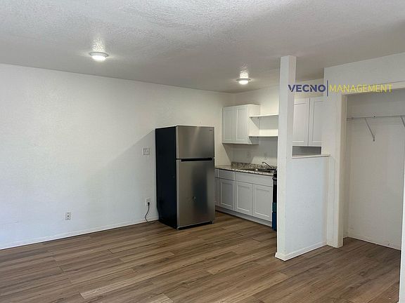 3rd image of 411 Cincinnati Ave Unit 202