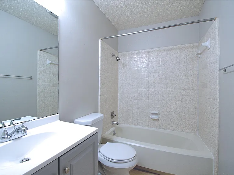 1707 Onion Creek Village Dr #A — Photo 15
