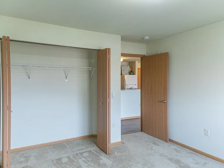 Prairie Crest Apartments — Photo 15