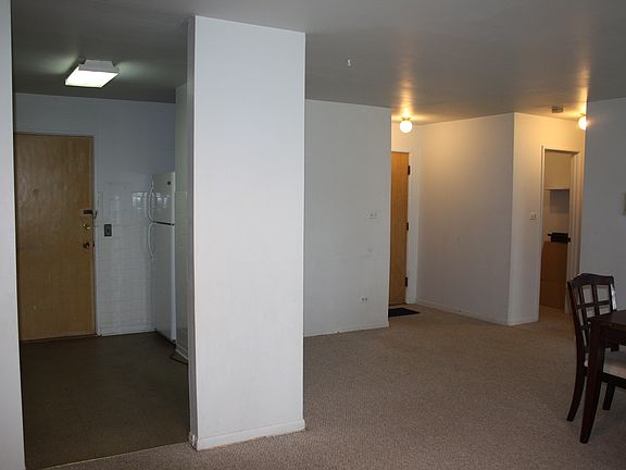 2nd image of 8710 Skokie Blvd APT 1H