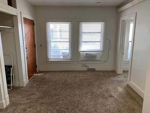 2nd image of 821 Goodhue Blvd #A