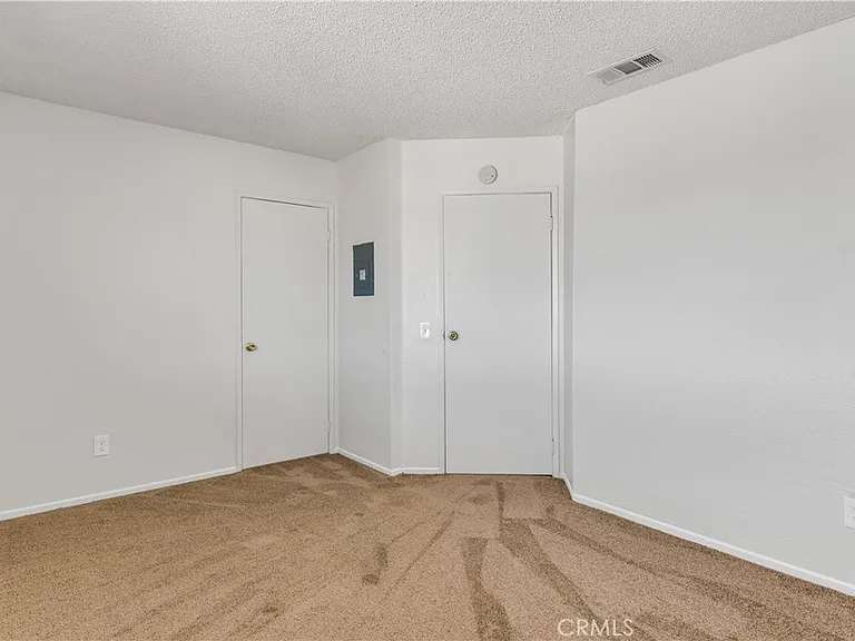 8922 I Ave — Photo 13