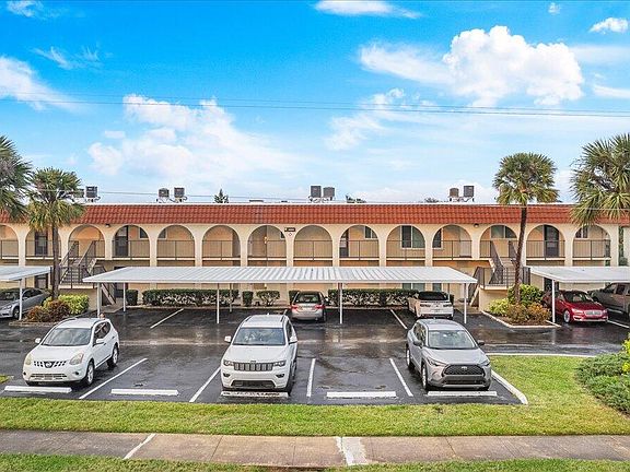 2nd image of 201 Saint Lucie Ln APT 909