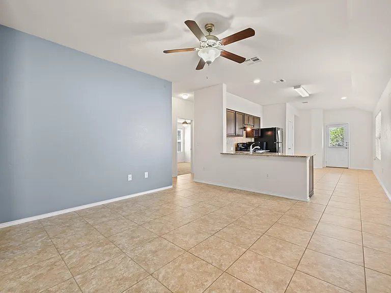 10209 Crescendo Ln — Photo 2