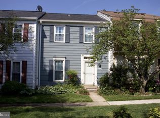 8020 Revenna Ln, Springfield, VA 22153