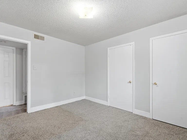 Oakridge — Photo 6