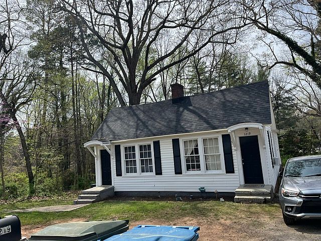 1st image of 1219 10th St NE #1219