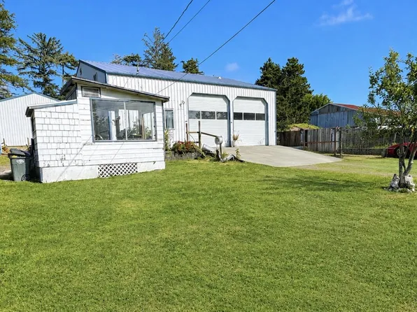 63627 N Olive Rd, Coos Bay, OR 97420