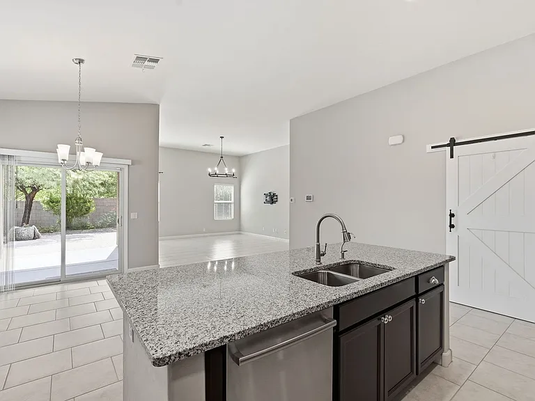 9684 N Texas Ebony Ln — Photo 12