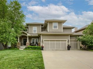 21368 W 112th Ter, Olathe, KS 66061