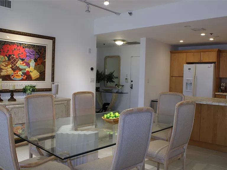 201 Crandon Blvd #439 — Photo 4