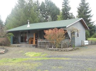 8772 Melqua Rd, Umpqua, OR 97486