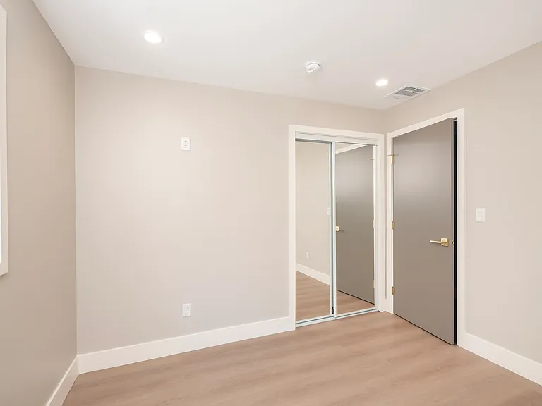 591 E 9th St #2 — Photo 7