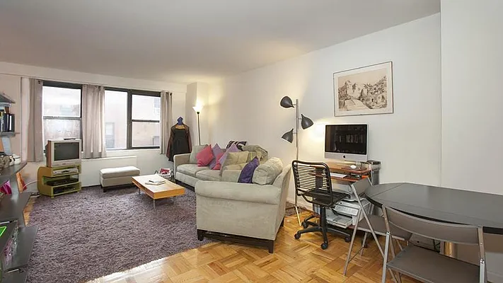 Sold by Fenwick Keats Real Estate | media 6