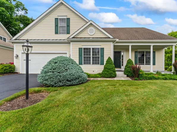 7 Black Swan Court #7, Brookfield, CT 06804