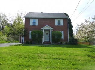 10 Denton Rd, Binghamton, NY 13903