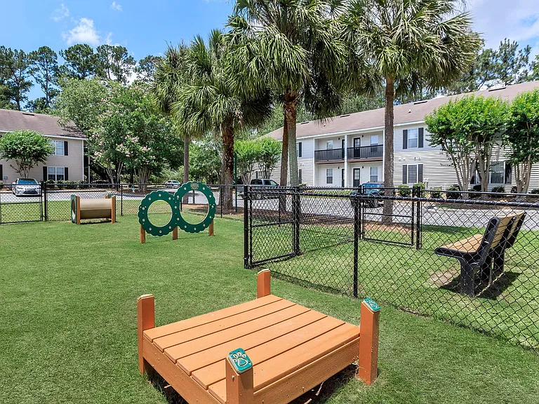 Baytree Condominiums — Photo 6