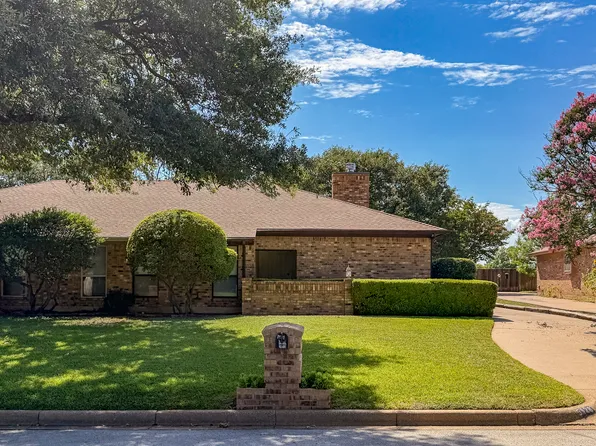 5128 Ledgestone Dr, Fort Worth, TX 76132
