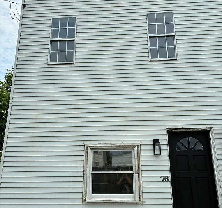 1st image of 76 Cortina Way