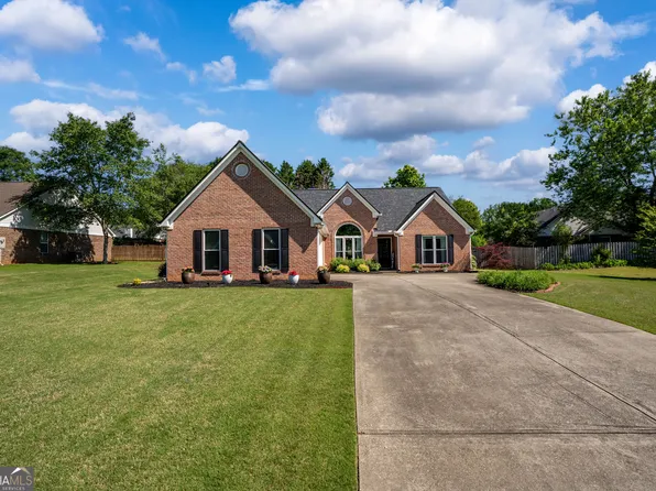 7095 Valley Landing Ct, Cumming, GA 30041