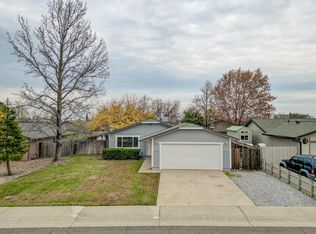 841 Springer Dr, Redding, CA 96003