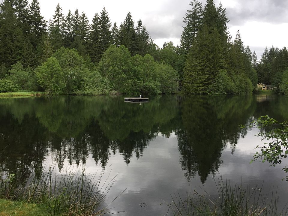 1st image of 121 Paradise Dr