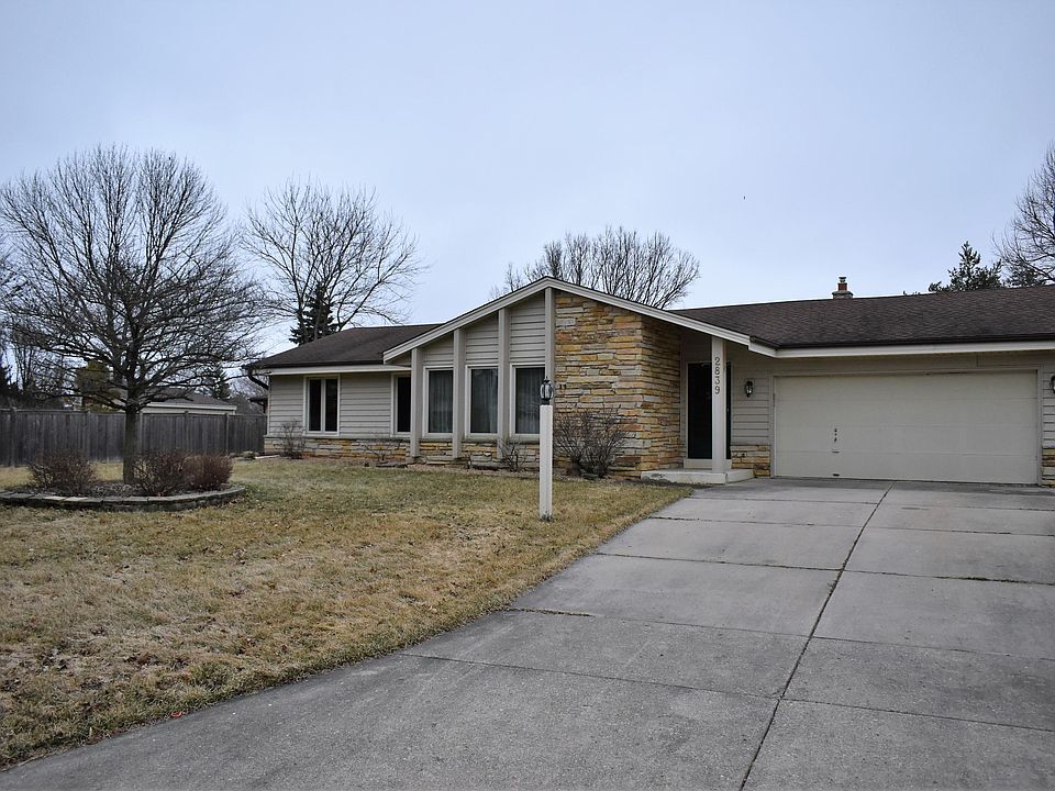 1st image of 2839 W Hilltop Ln