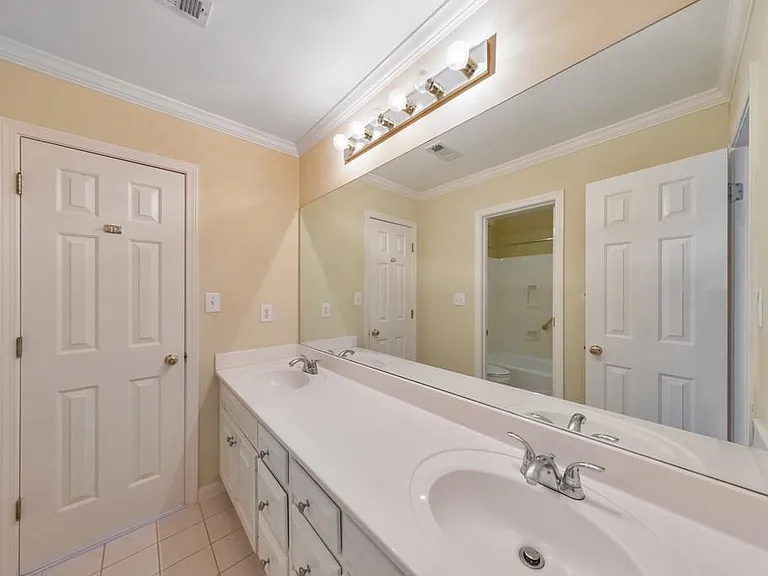 5321 Edgerton Dr — Photo 35
