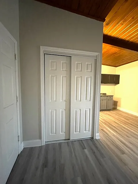 Studio, 450 sqft, $900 — Photo 2