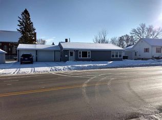 7 Beaver Dam St, Waupun, WI 53963
