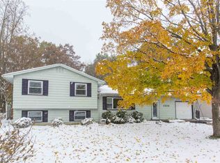 1529 Cantondale Ln, Mishawaka, IN 46544