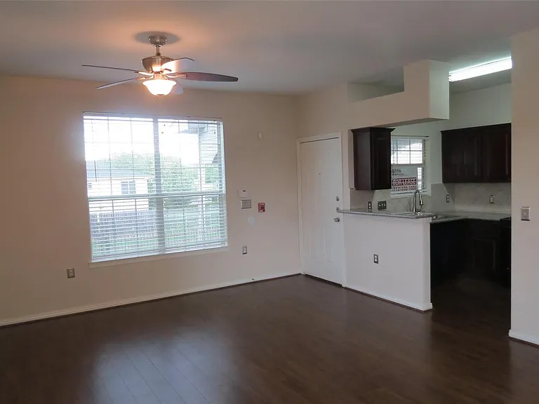 3242 Kilgore St — Photo 4