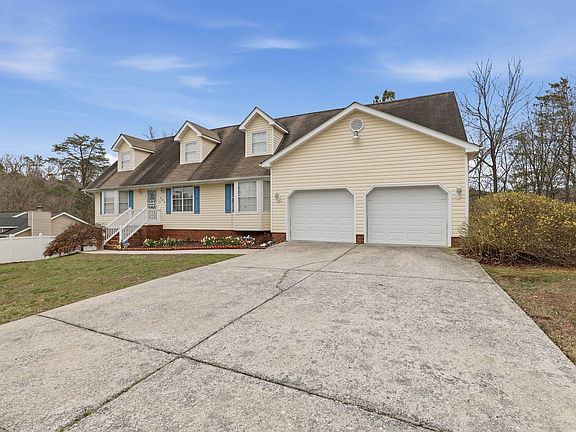 3rd image of 325 Battlefield Dr