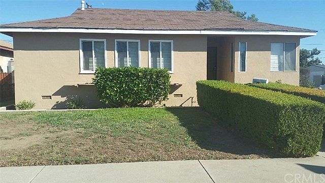1st image of 802 Sandsprings Dr