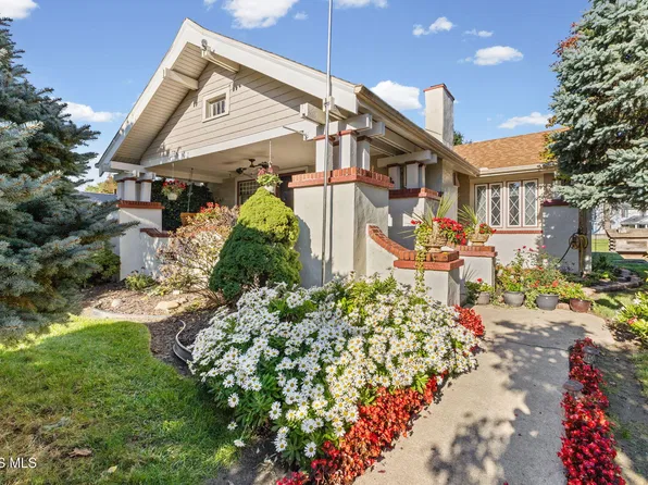 1704 Gilbert Rd, Toledo, OH 43614