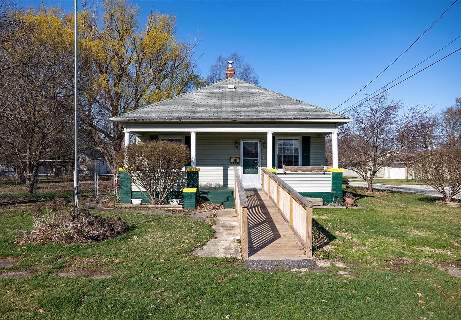 411 N 6th St, Benld, IL 62009 Zillow