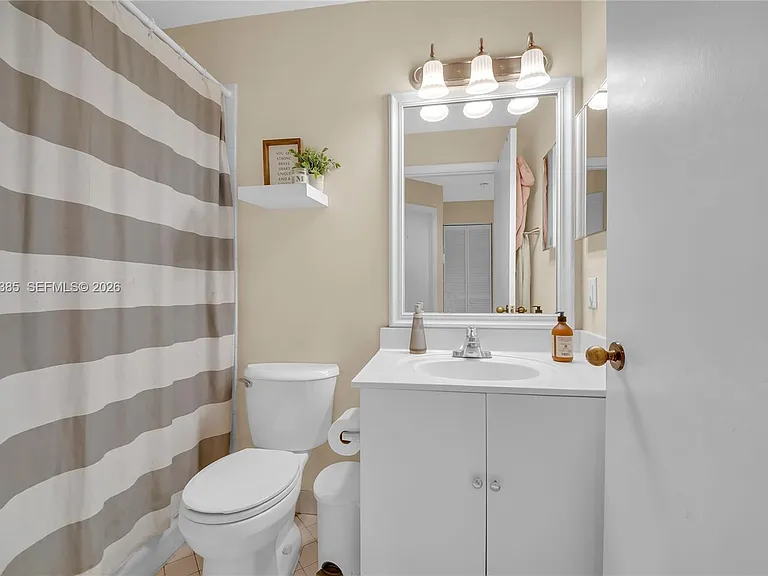 885 Tanglewood Cir — Photo 13