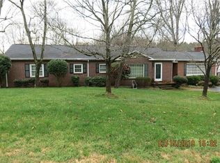1414 Brentwood Dr, Newton, NC 28658