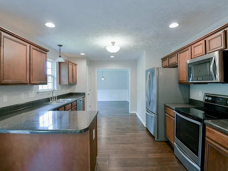 132 Tulip Grove Point — Photo 7