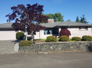 2745 N 15th St, Coos Bay, OR 97420