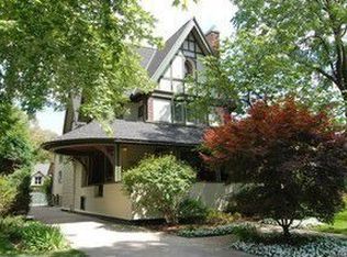 334 N Kenilworth Ave, Oak Park, IL 60302