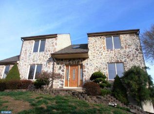 104 Academy Ln, Broomall, PA 19008