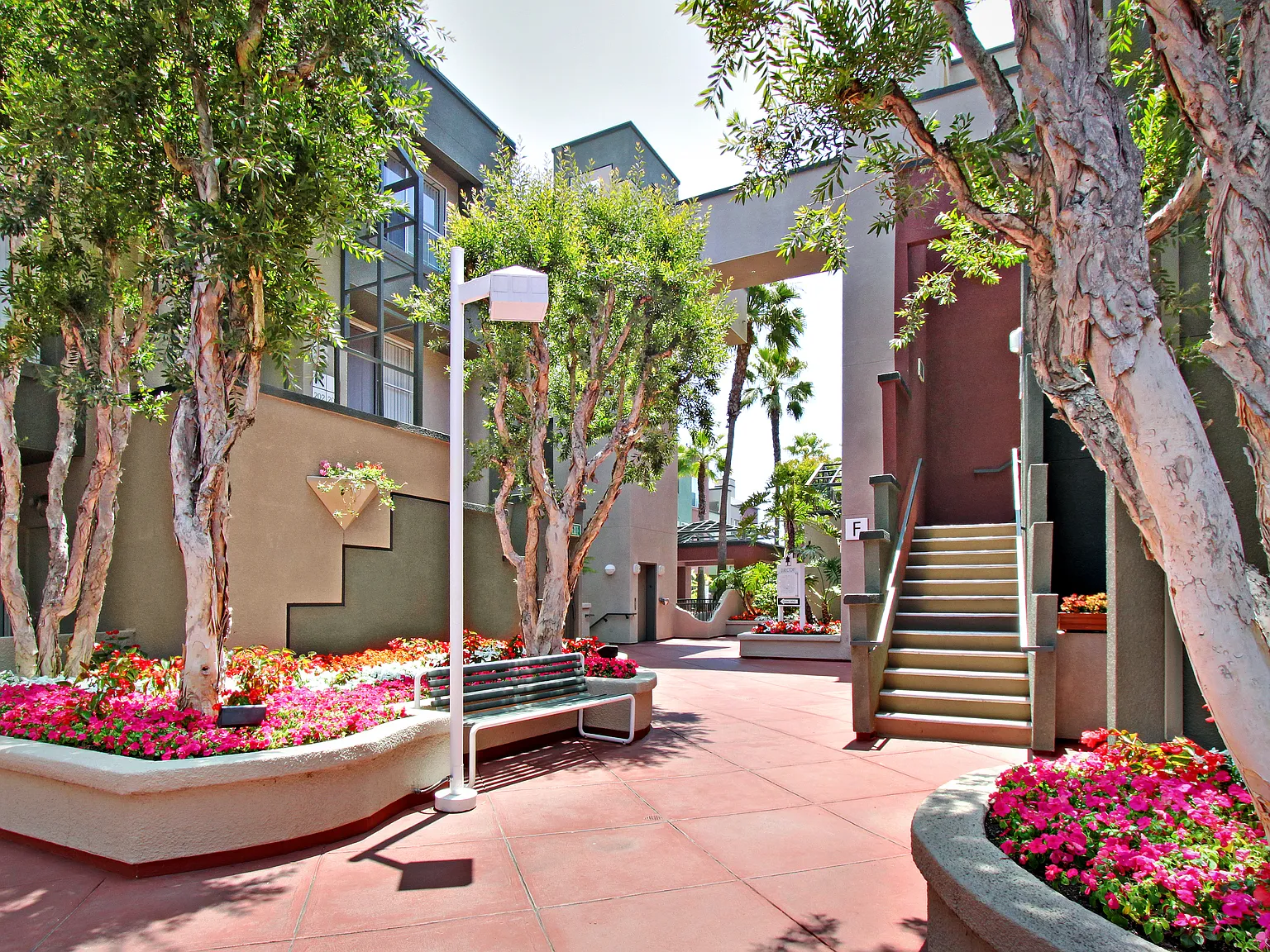 CentrePointe Apartments — Photo 2