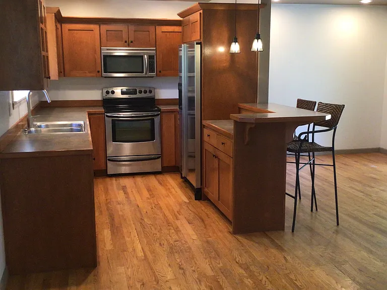 1303 N 167th St #A — Photo 16
