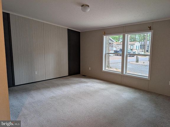 4th image of 27294 Lookout Rd #W32